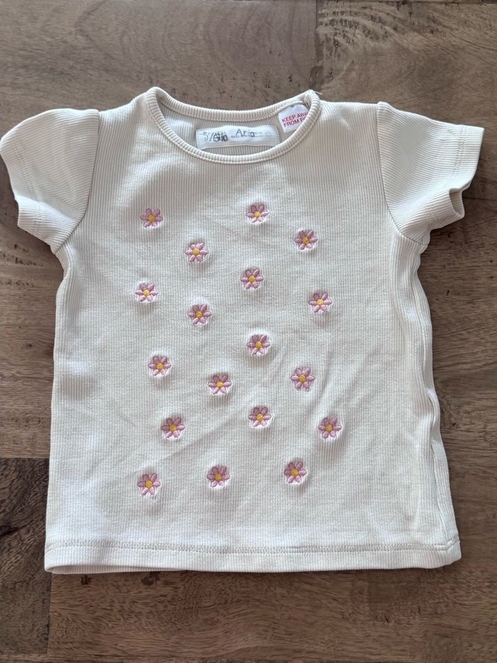 Zara Girls Cream Daisy Embroidered Ribbeb Top sz 2